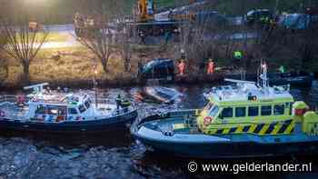 Zwarte Volkswagen Caddy boven water, nog onzekerheid over lot vermiste Sten (20) uit Vollenhove