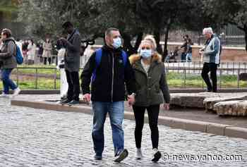It Takes About 5 Days for Sick People to Show Coronavirus Symptoms, New Study Says