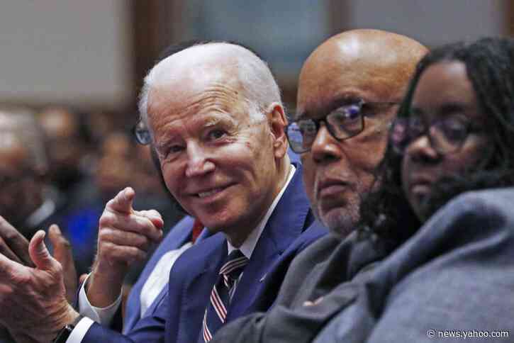 Biden in Mississippi, Sanders in Michigan before primaries