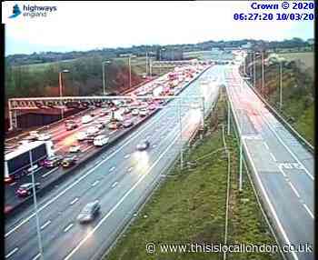 Accident on M25 causes traffic in morning