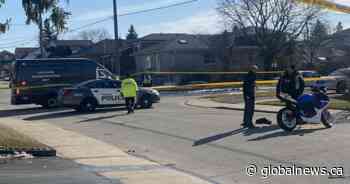 2 motorcyclists injured in separate Toronto crashes - Global News