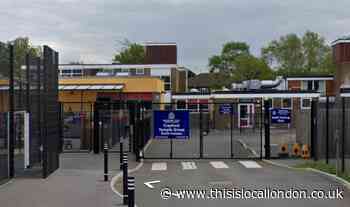 Parents concerned after Slade Green teacher told to self-isolate in coronavirus precaution