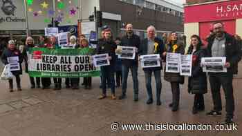 Library campaigners announce week-long summer march across Essex