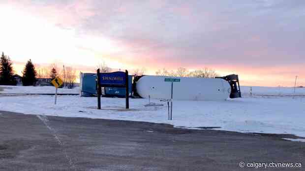 State of local emergency remains in Kneehill County after CN train collides with propane truck