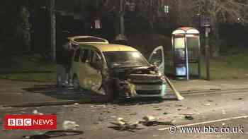 Gateshead car crash kills man - BBC News