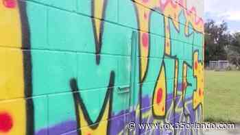 Leesburg arts center tries to track down graffiti artist, hopes to form partnership - FOX 35 Orlando