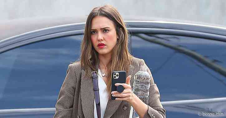 Jessica Alba and Meghan Markle Both Love This Versatile Carryall — Here’s Where to Shop It