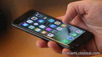 Apple Says It’s Fine To Wipe Your iPhone With Clorox Wipes - CBS Miami