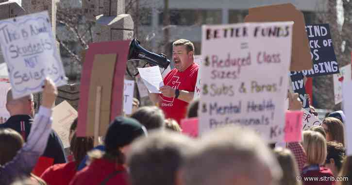 Utah’s biggest teachers union signs on to compromise plan for schools funding