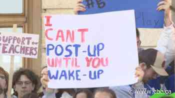 High school basketballers converge in Regina to protest potential loss of extracurriculars