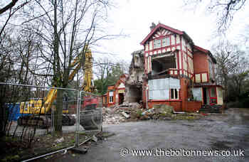 Brierfield pub demolition work starts ahead of mosque build