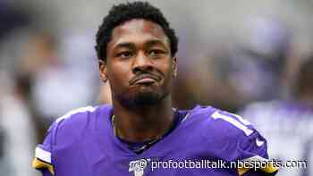 Stefon Diggs posts video working out in another team’s gear