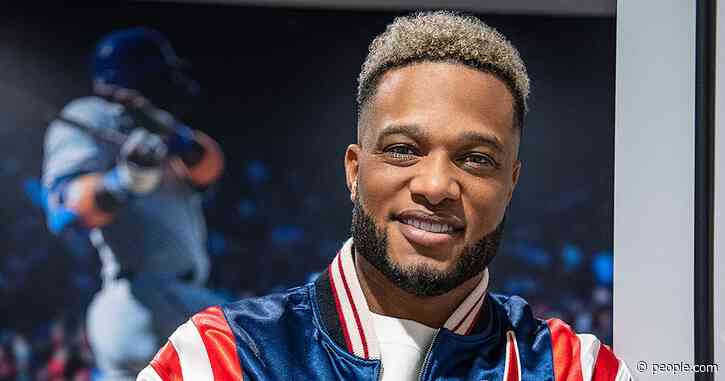 MLB Star Robinson Canó Says He Wants to Be Remembered More for 'Giving Back' Than Baseball Career