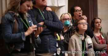 Coronavirus in USA - Is it safe to travel, are flights cancelled and how many people have it?