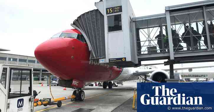 Airlines cut more flights in wake of travel ban to US from Europe