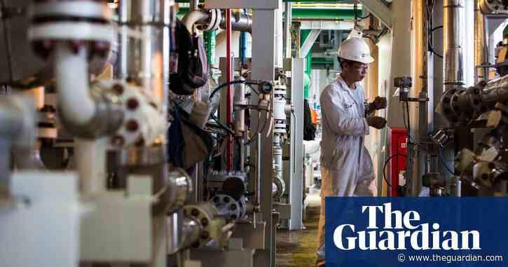 Tullow Oil to axe a third of its staff after $1.7bn pre-tax loss