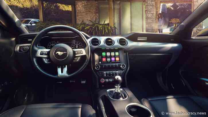 Are Automakers Are Coming For Your AM/FM Radio?