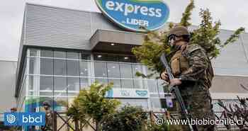 Detienen a carabinero por saquear supermercado en Coronel: también arrestaron a gendarme y su mamá - BioBioChile