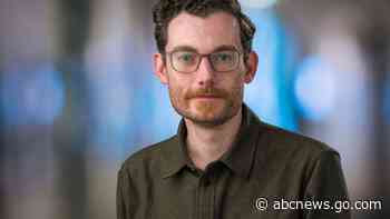 Scientist links 2 state outbreaks with genetic fingerprints