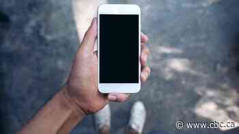 Callers to Sask. 811 HealthLine experiencing long waits in wake of COVID-19