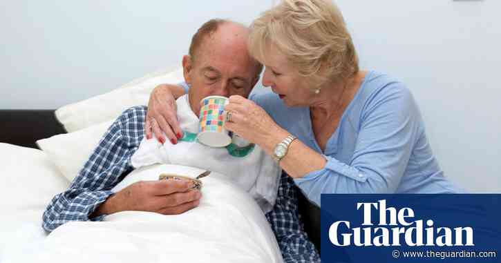 Experts question Bupa care home ban on most family visits