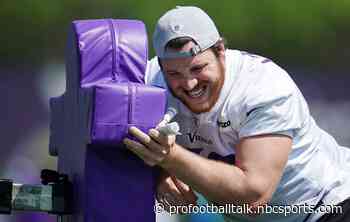 Vikings also cutting David Morgan