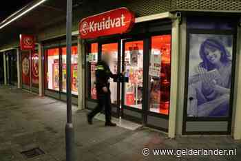 Medewerkster (16) heeft tranen in haar ogen na gewapende overval op Kruidvat IJsselstein