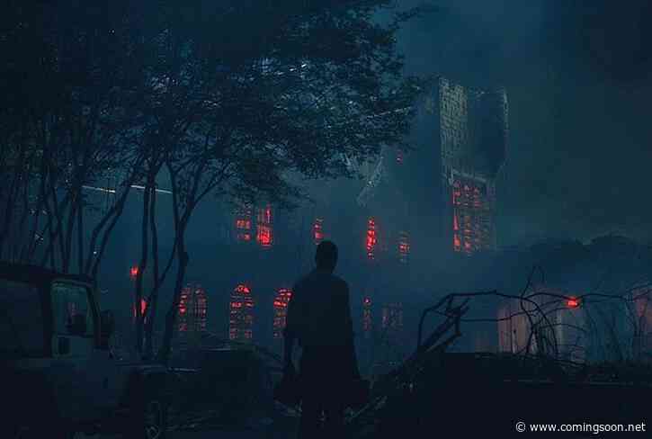 Netflix Delays Production on Mike Flanagan’s Midnight Mass