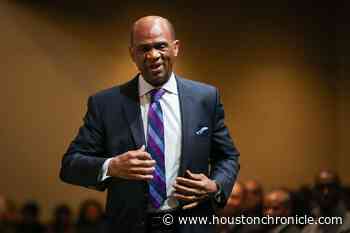 Houston megachurch pastor Kirbyjon Caldwell pleads guilty to fraud using phony bonds - Houston Chronicle