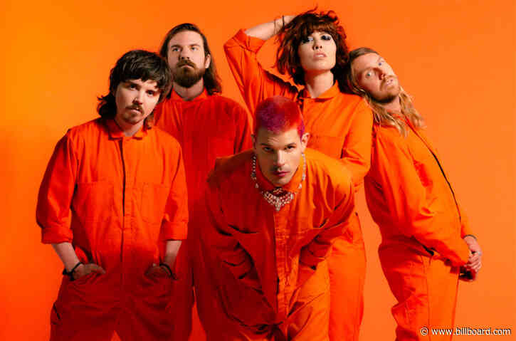 Grouplove Certified Climate Positive by United Nations