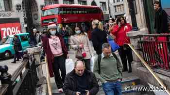 'A big gamble': U.K. government faces criticism over its coronavirus plan