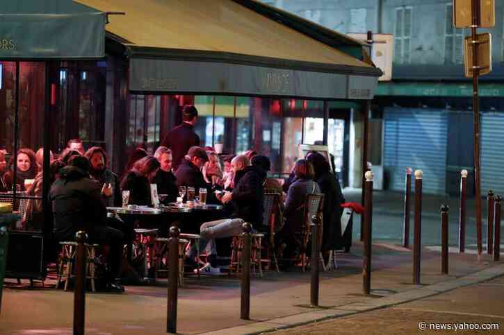 France closes shops, restaurants, tells people to stay home