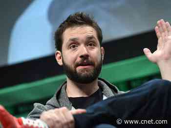 Reddit co-founder Alexis Ohanian buys Times Square billboard about coronavirus     - CNET