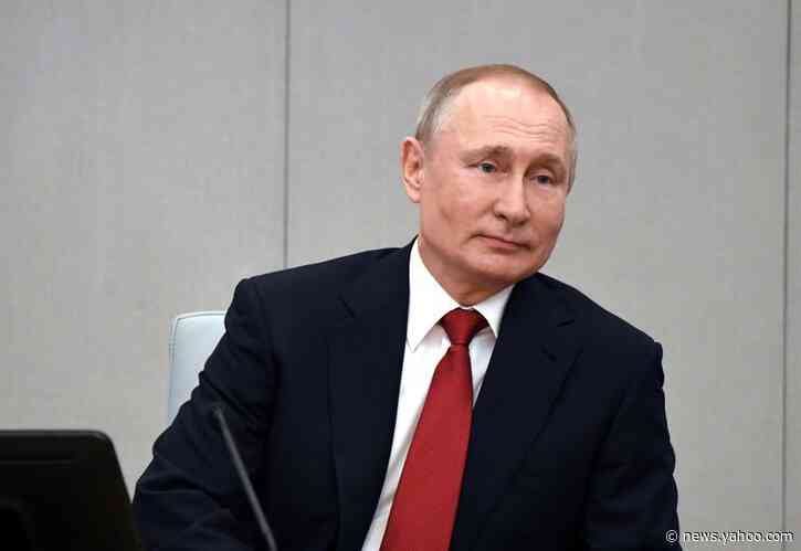 Putin asks court if he can amend constitution to run again for president