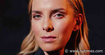 Betty Gilpin Is Proud of ‘The Hunt,’ the Year’s Most Controversial Movie