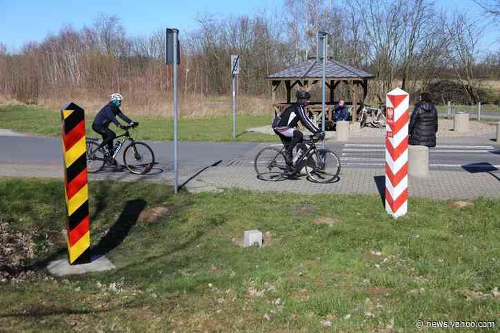 Europeans scramble across borders as coronavirus restricts travel