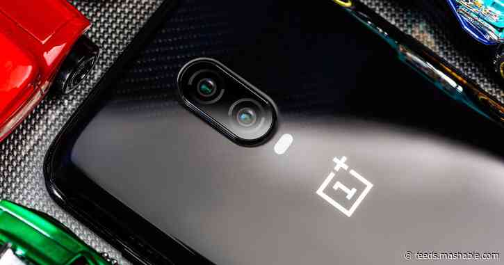 Sure looks like Robert Downey Jr. gave us a sneak peek at the OnePlus 8 Pro