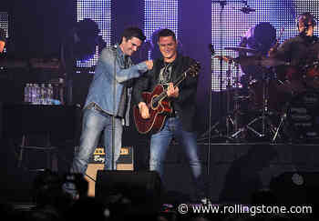 Juanes, Alejandro Sanz to Livestream Jam Session After Coronavirus Postpones Concerts