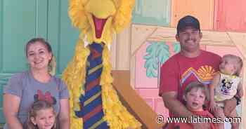 High school football coach and teacher of the year dies at 38 - Los Angeles Times