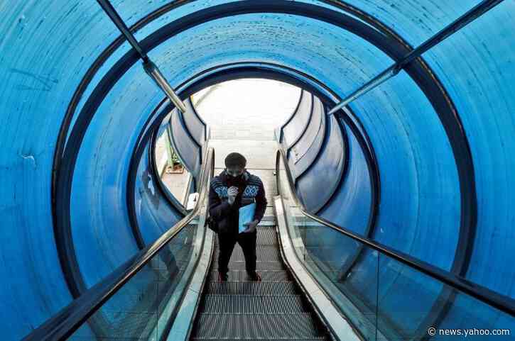 Iran urges people to stay home as virus claims 113 more lives