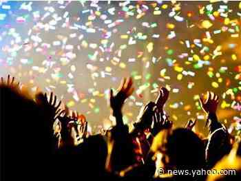 US politicians in major cities are calling for bars and restaurants to close ahead of St. Patrick's holiday as partygoers ignore social distancing despite coronavirus spread