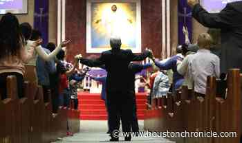 ‘Social distancing’? Not at some of Houston’s churches. - Houston Chronicle