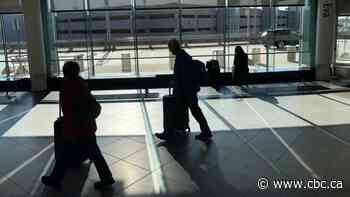 Canada to bar entry to all travellers who are not citizens or permanent residents