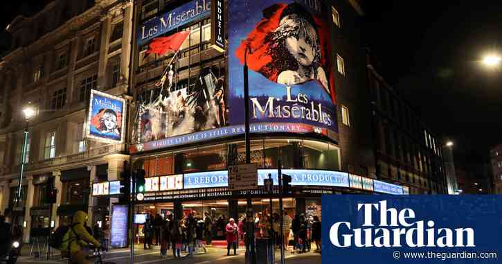 Covid-19 prompts all major British theatres to close doors