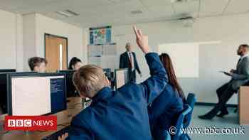 Coronavirus: NI schools to remain open for now - Weir