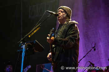 Neil Young Announces ‘Fireside Sessions’ Streaming Concert Series