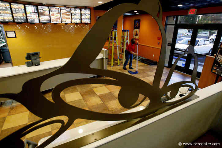 Coronavirus pushes Taco Bell, Starbucks, Chick-fil-A to shut dining rooms