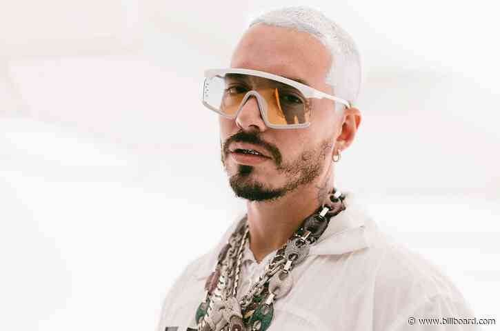 J Balvin Earns 21st No. 1 on Latin Airplay Chart With ‘Blanco’