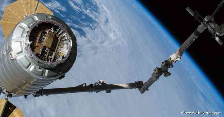 Space startup Lynk uses satellite to send text message to unmodified Android phone