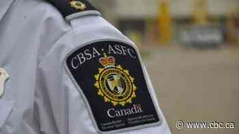 Canadian border officials halt most deportations in face of COVID-19